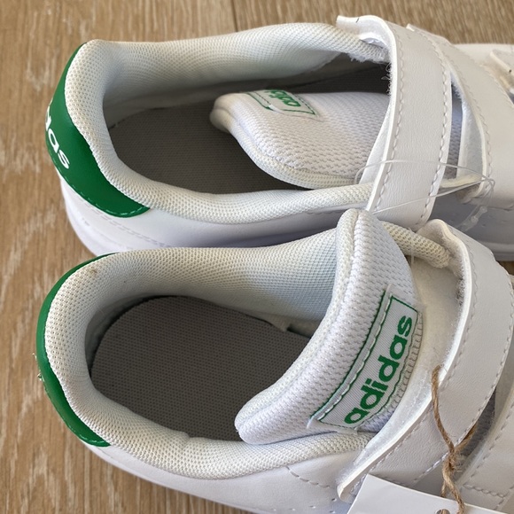 Adidas white 3 Velcro strap sneakers, NWT, size 1.5 - Picture 8 of 9